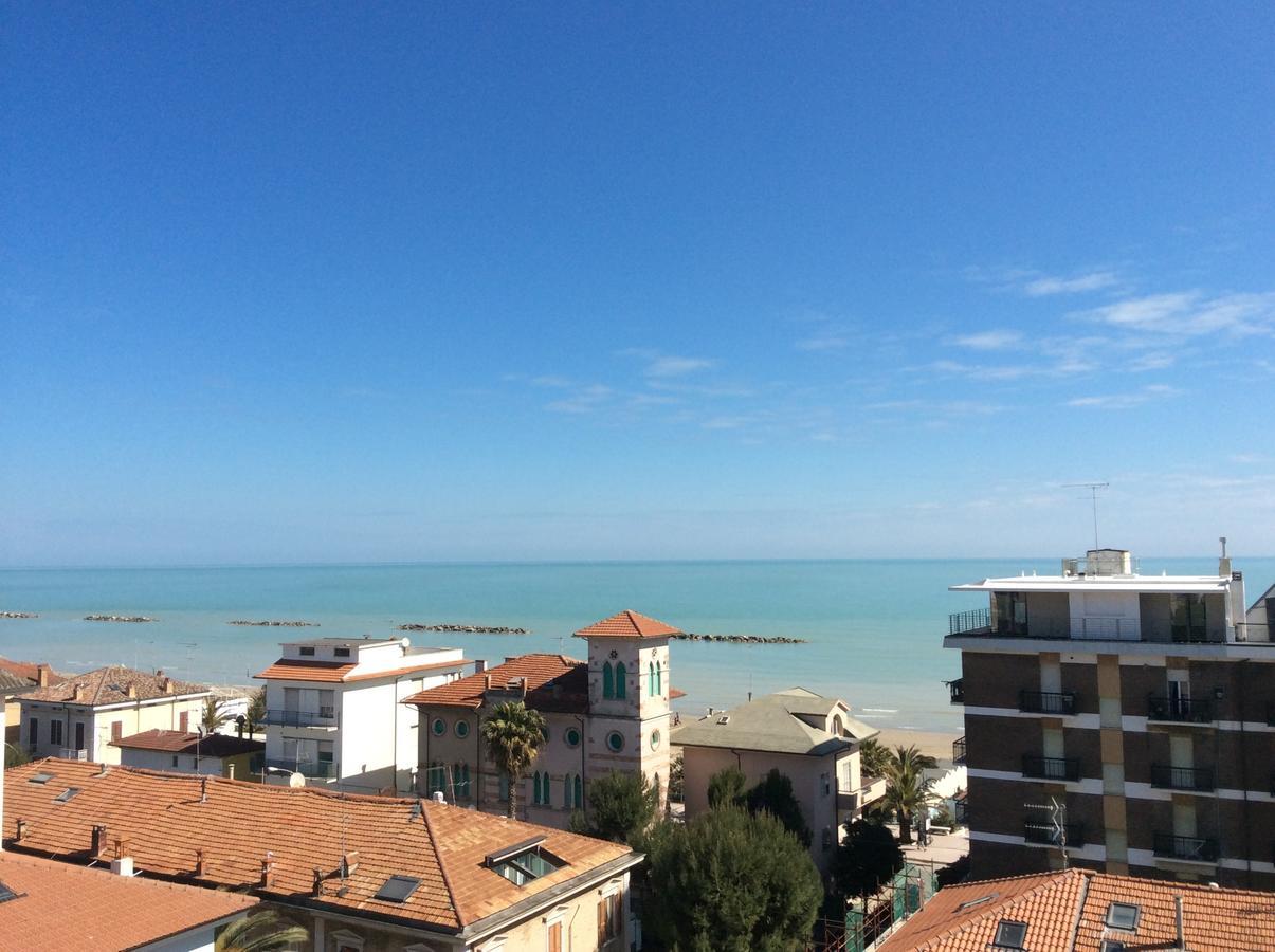 Hotel Gabbiano Porto San Giorgio Luaran gambar