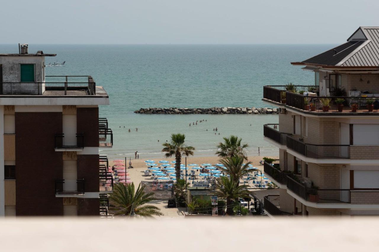 Hotel Gabbiano Porto San Giorgio Luaran gambar