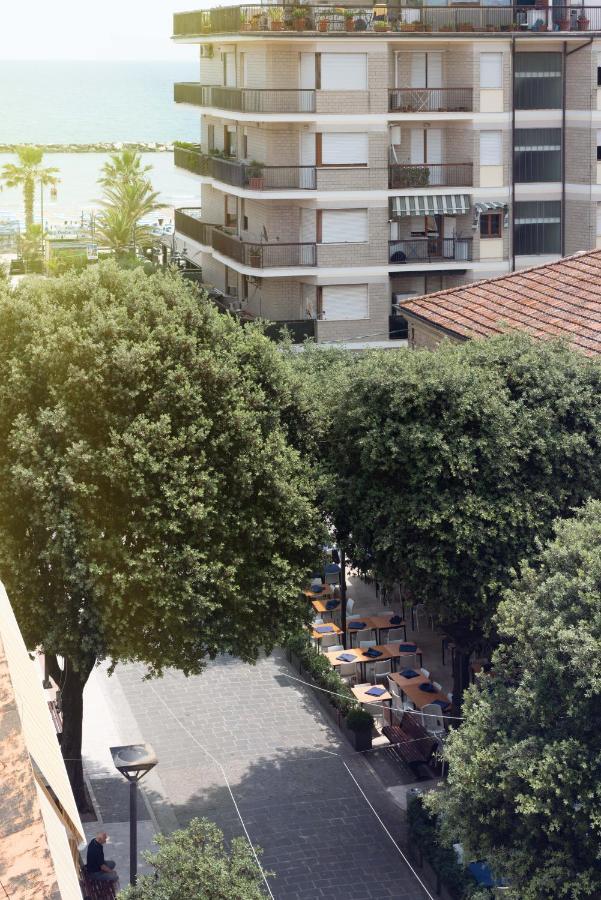 Hotel Gabbiano Porto San Giorgio Luaran gambar
